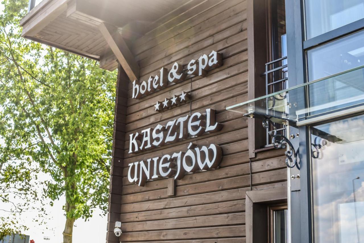 Hotel & Spa **** Kasztel Uniejow Exterior photo
